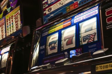 Dream Gaming lobby showing live tables and slot games in organized grid layout